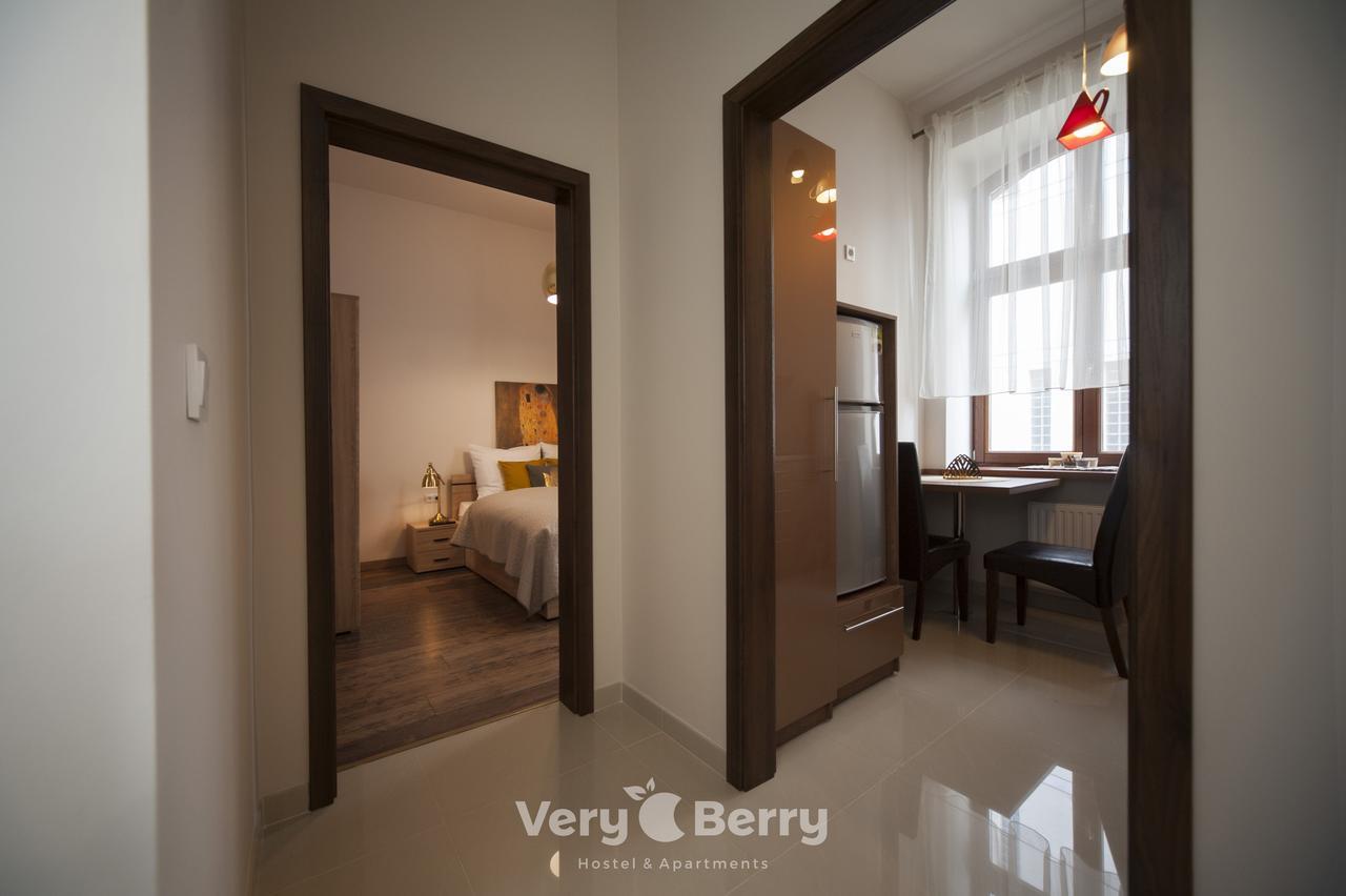 Przestronny Apartament Very Berry W Poznaniu Z Dwiema Sypialniami By Noclegi Renters Экстерьер фото