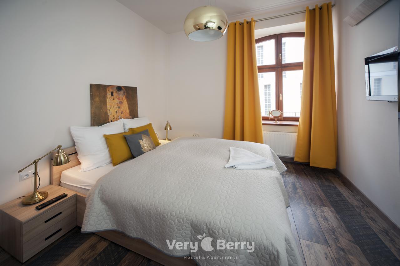 Przestronny Apartament Very Berry W Poznaniu Z Dwiema Sypialniami By Noclegi Renters Экстерьер фото